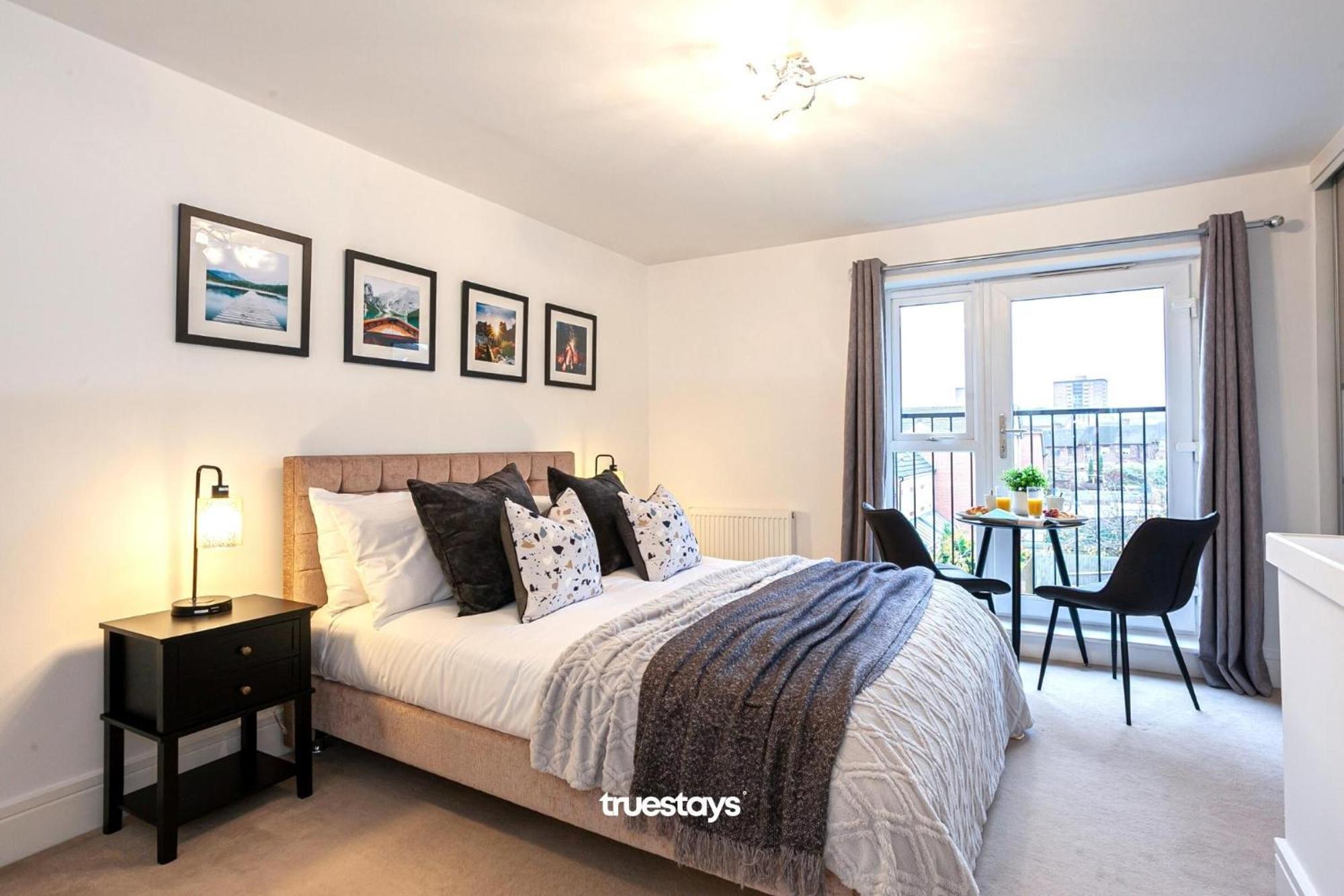 Ambassador House By Truestays - Luxury 4 Bedroom House In Stoke-On-Trent Etruria Kültér fotó