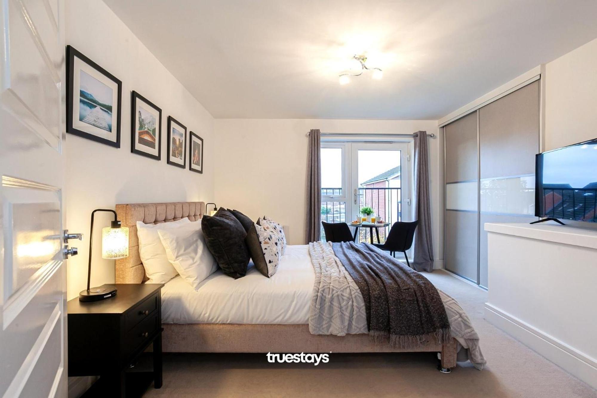Ambassador House By Truestays - Luxury 4 Bedroom House In Stoke-On-Trent Etruria Kültér fotó