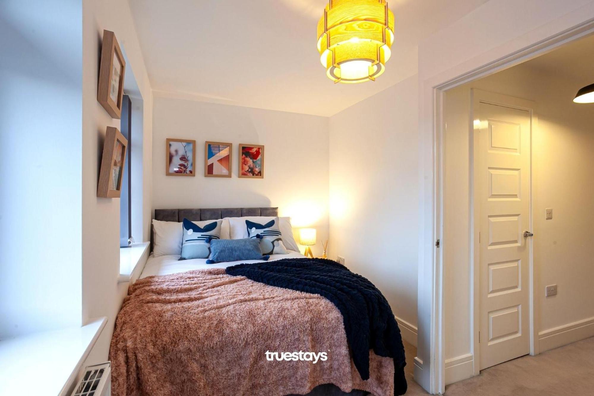 Ambassador House By Truestays - Luxury 4 Bedroom House In Stoke-On-Trent Etruria Kültér fotó