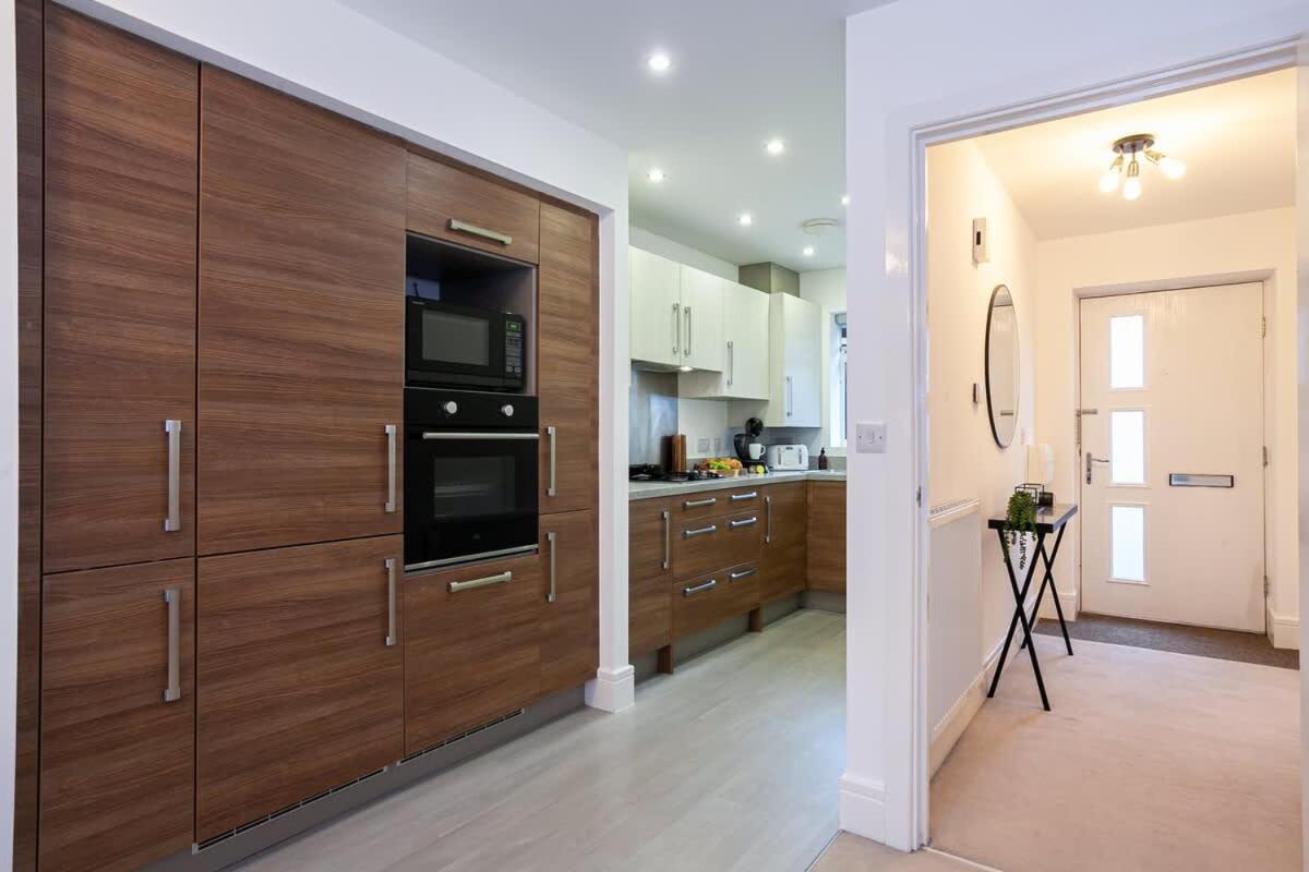 Ambassador House By Truestays - Luxury 4 Bedroom House In Stoke-On-Trent Etruria Kültér fotó